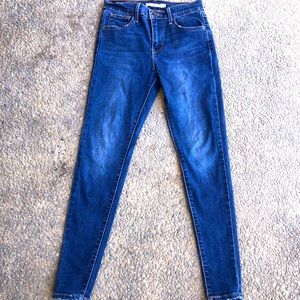 Levi 720 Super Skinny Jeans